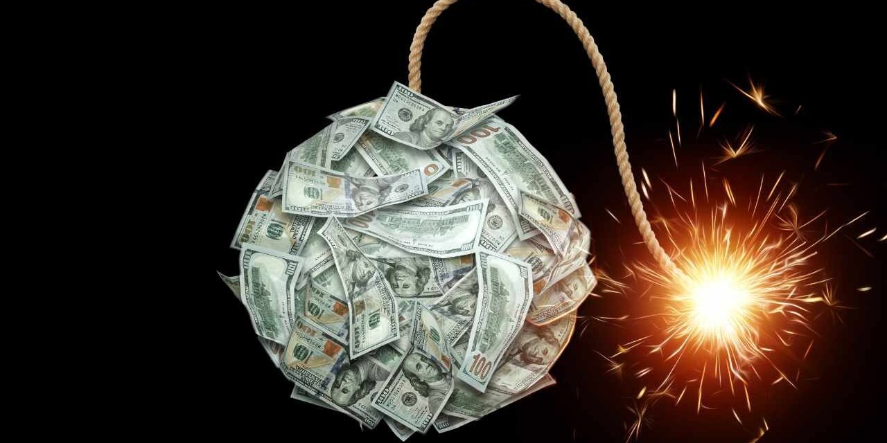 The Looming Collapse of the U.S. Dollar