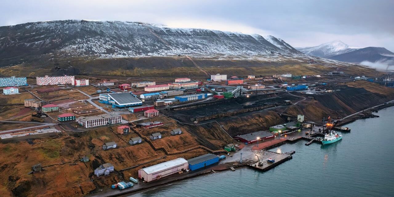 Svalbard, Russia and the Arctic Narrative