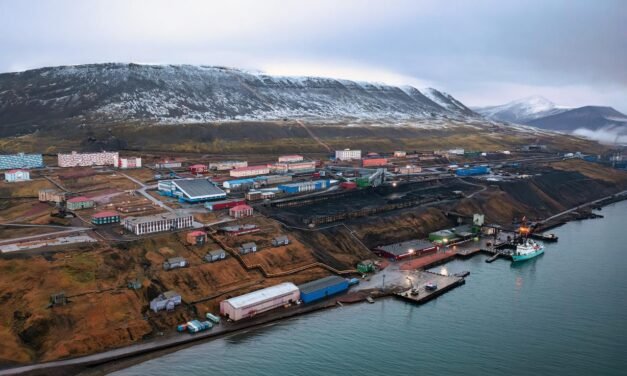 Svalbard, Russia and the Arctic Narrative